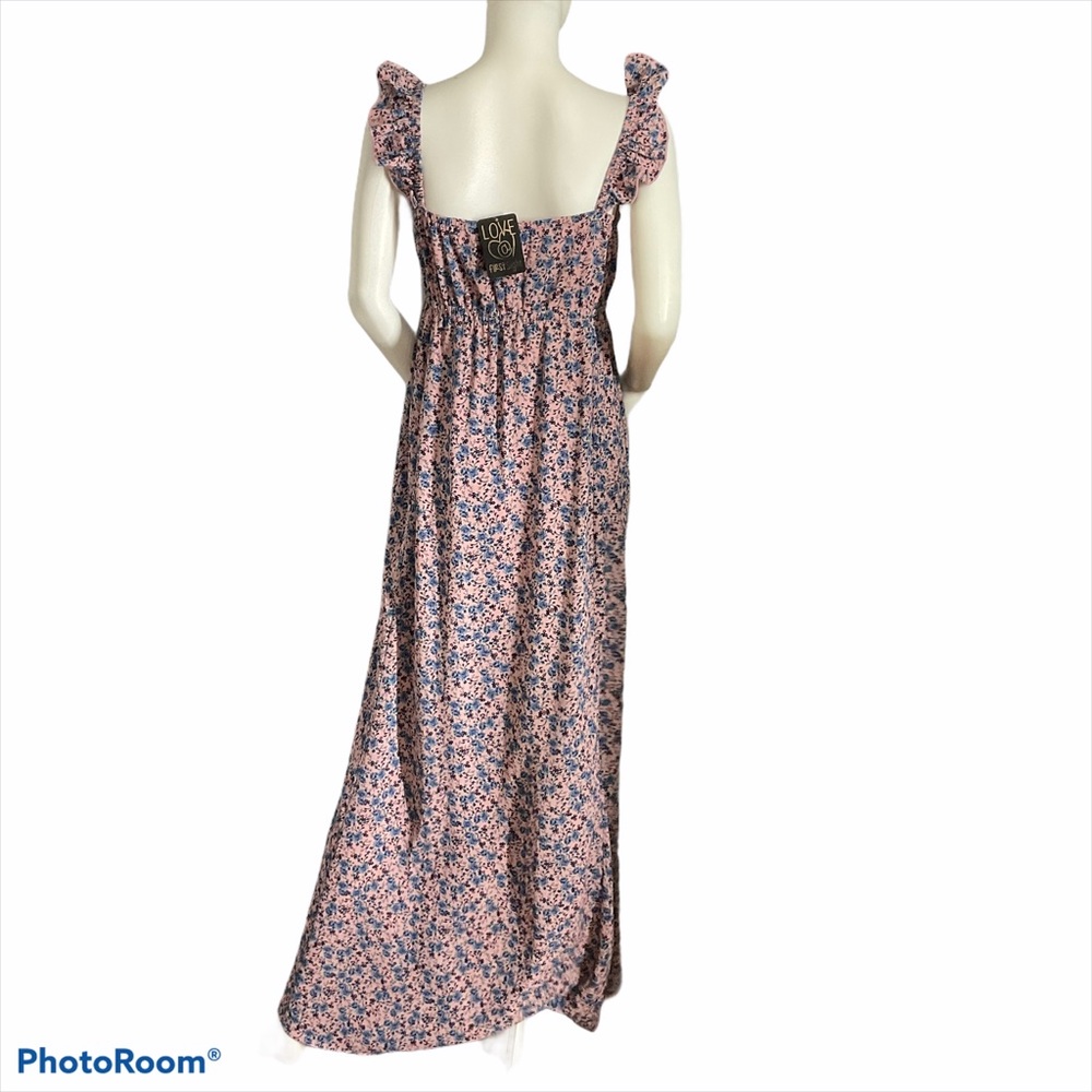 Love @First Sight 👗 - Picture 4 of 7